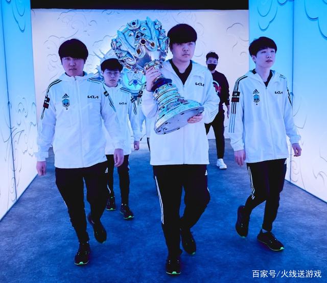 ABG银河战舰队成功晋级八强赛，备战紧张的简单介绍