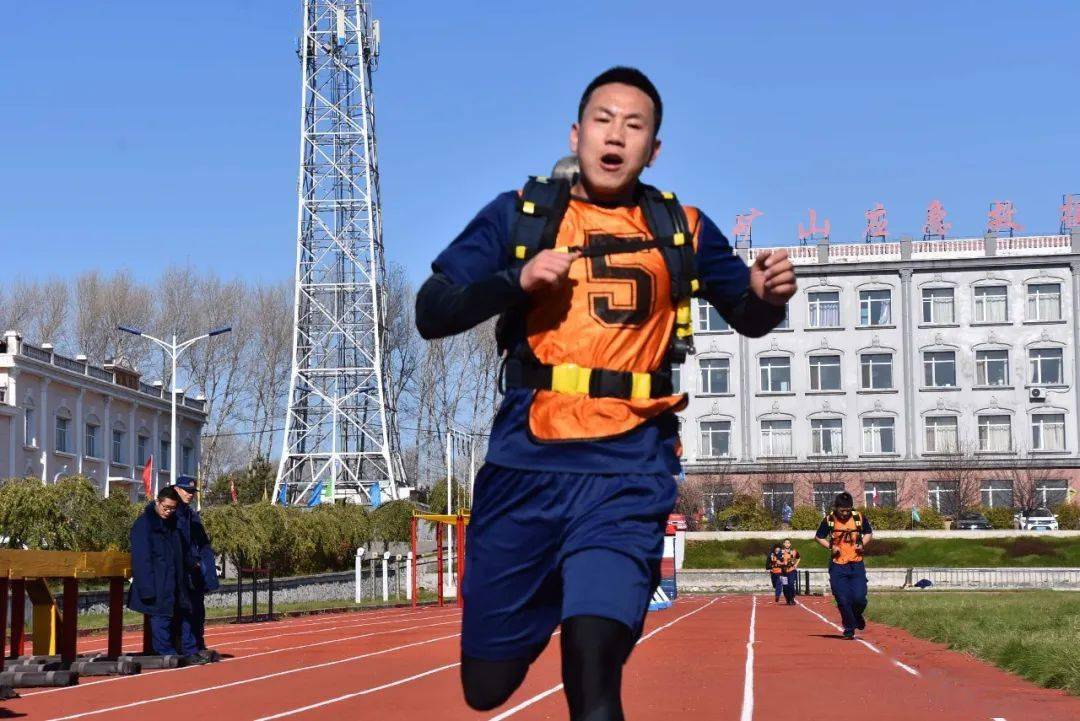 ABG南京队在激烈角逐中乘风破浪，晋级决战的简单介绍